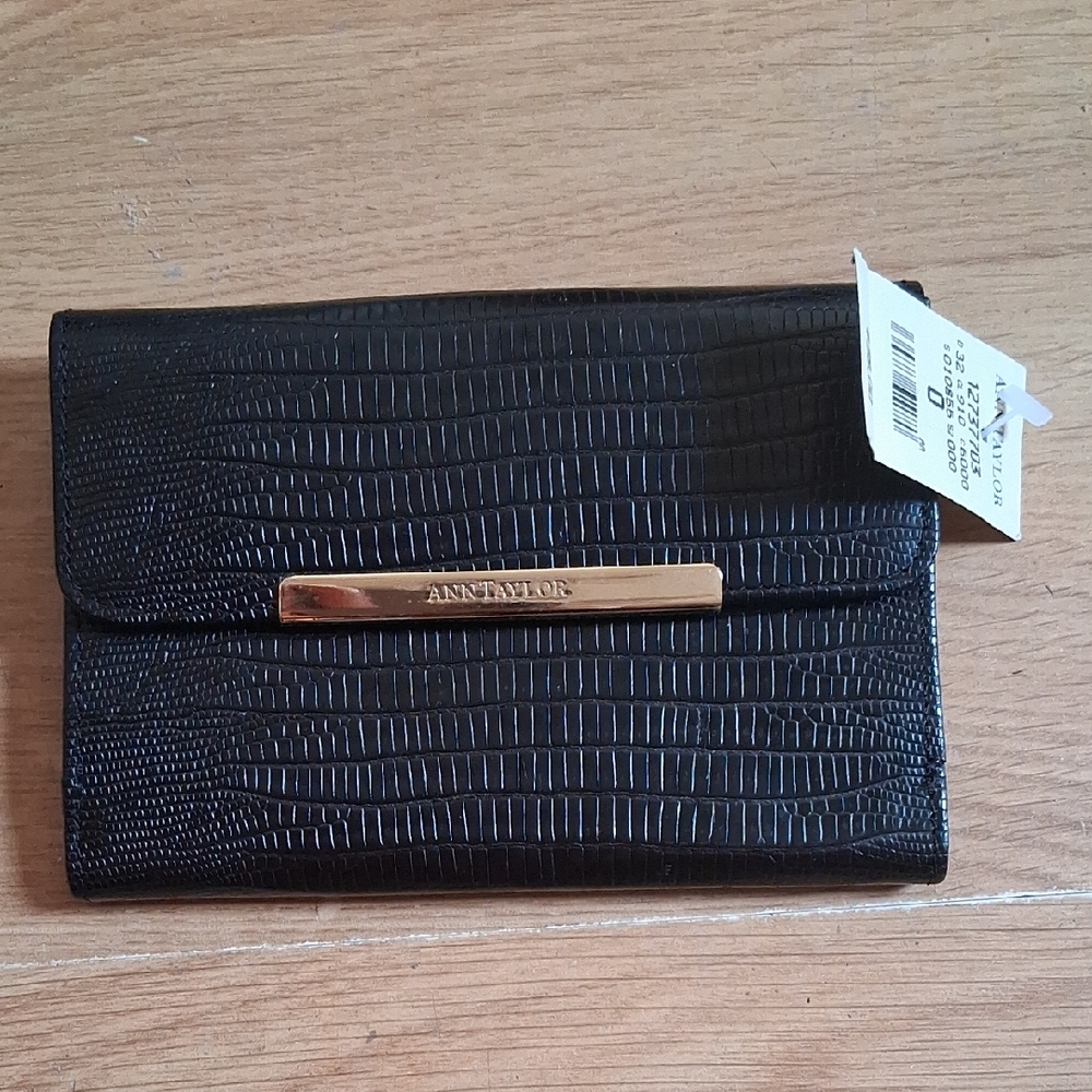 Ann Taylor Black Wallet New